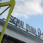 Fachada del Signal Iduna Park, estadio del Borussia Dortmund, con el rótulo del estadio